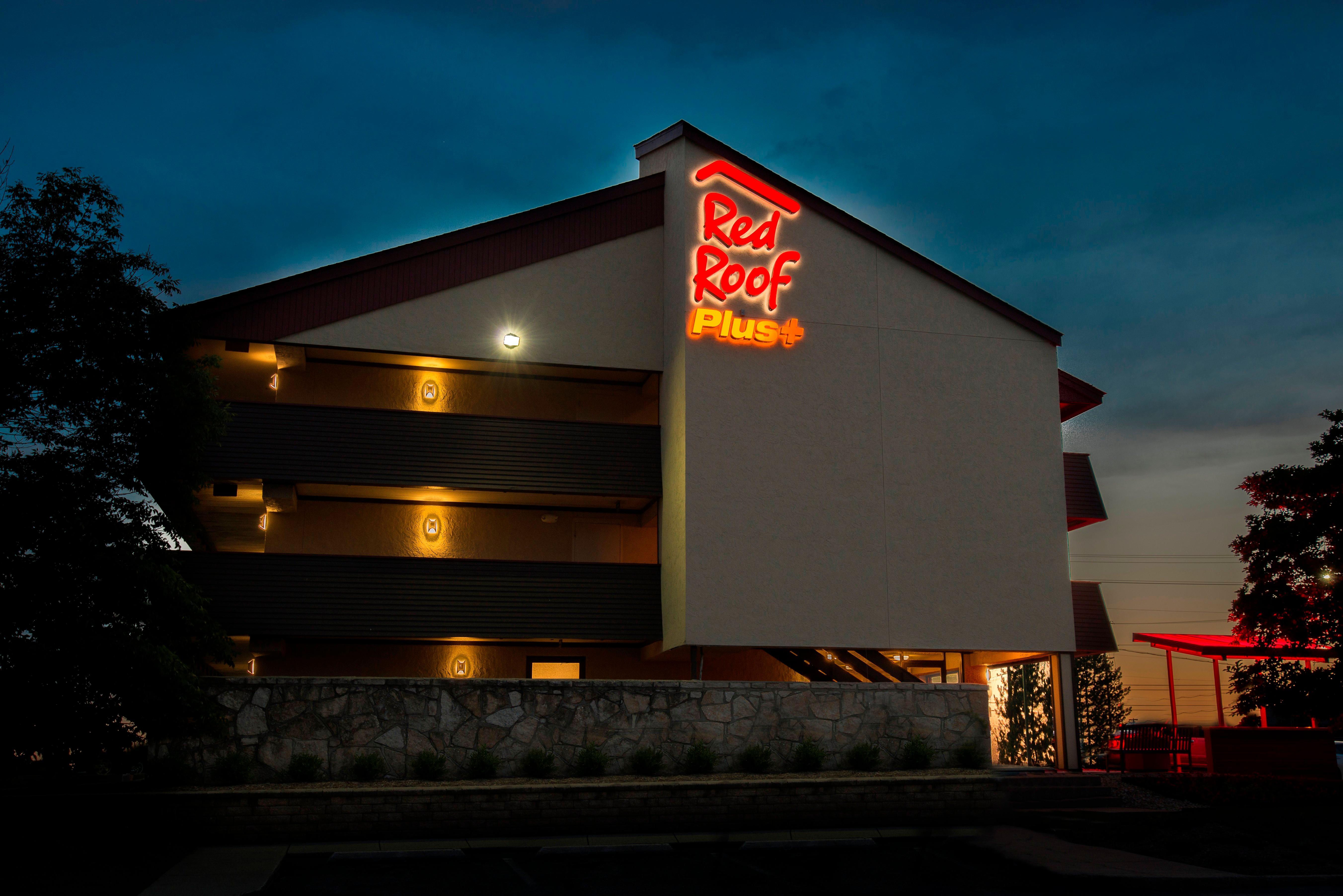 Red Roof Inn Plus+ Chicago - Naperville Extérieur photo