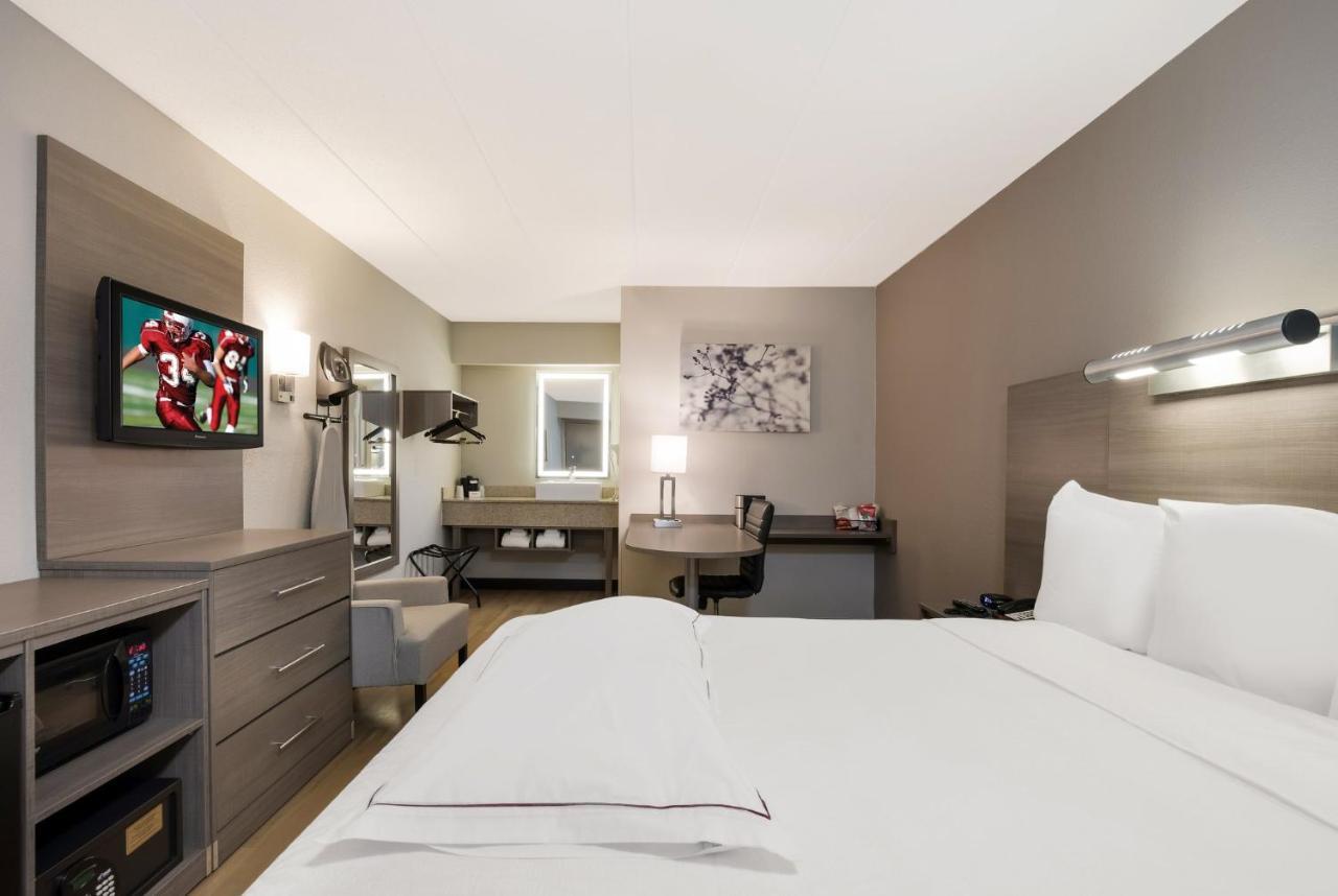 Red Roof Inn Plus+ Chicago - Naperville Extérieur photo