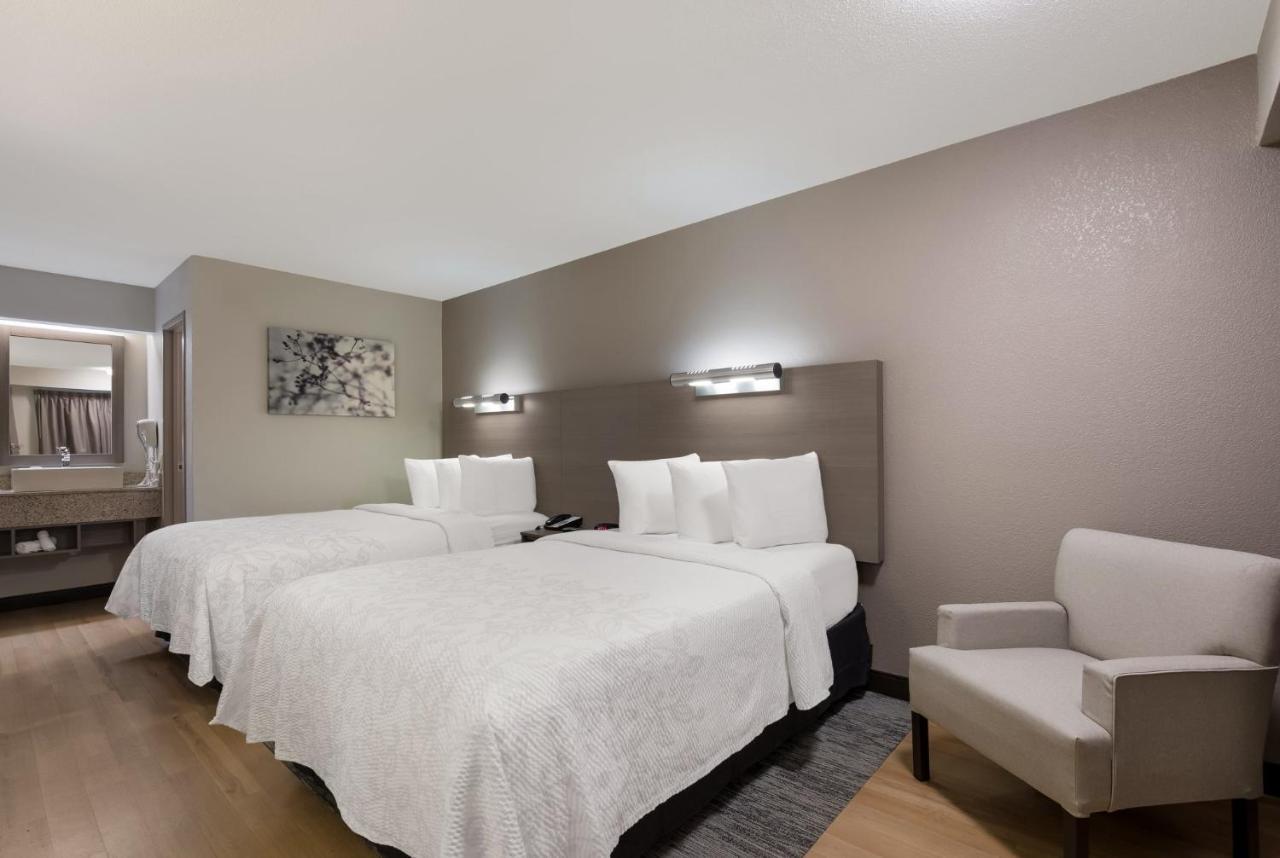 Red Roof Inn Plus+ Chicago - Naperville Extérieur photo