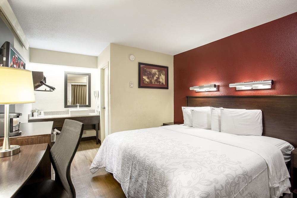 Red Roof Inn Plus+ Chicago - Naperville Extérieur photo