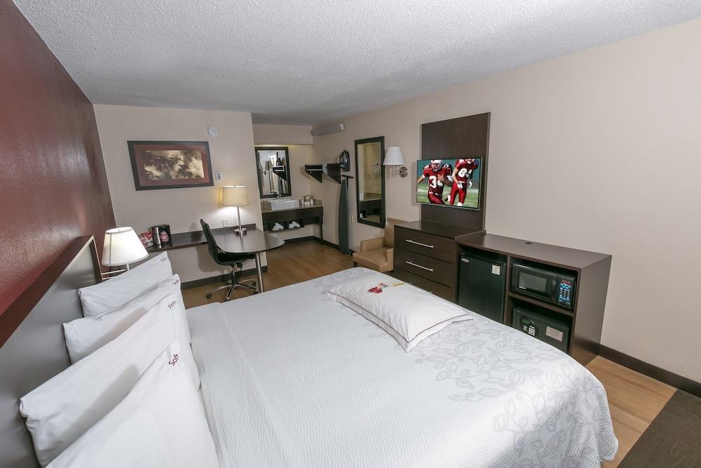 Red Roof Inn Plus+ Chicago - Naperville Extérieur photo