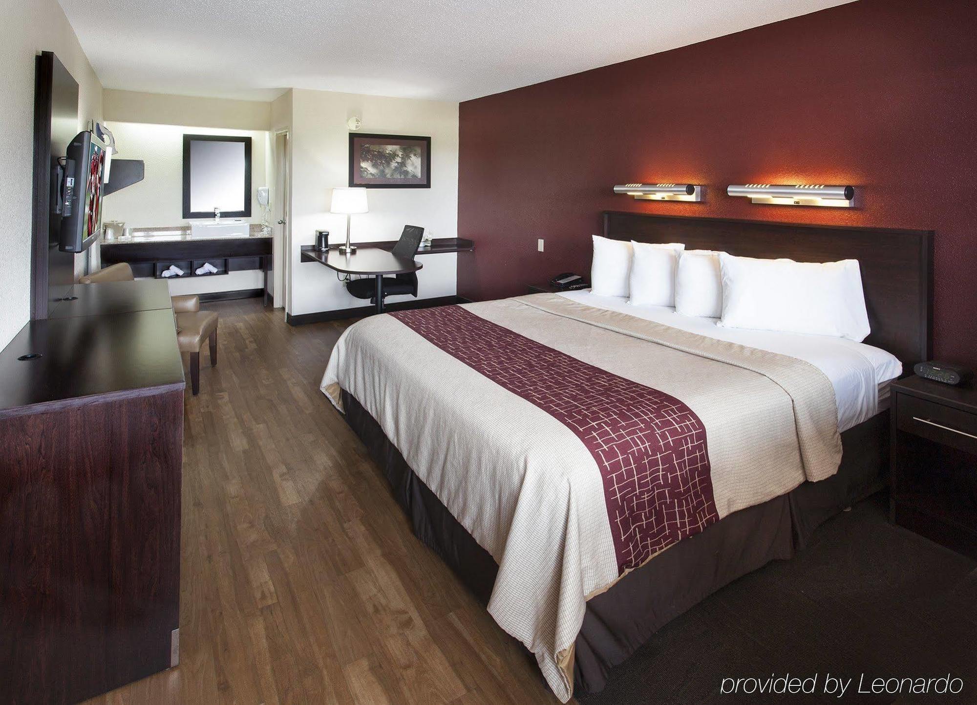 Red Roof Inn Plus+ Chicago - Naperville Extérieur photo